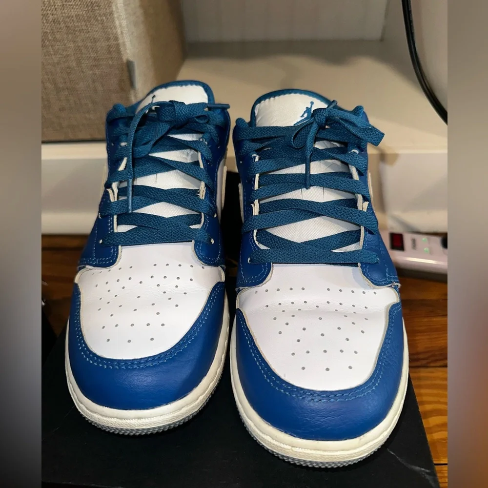 Air Jordan 1 Low SE | Industrial blue | GS size 7 | Womens 8.5 - Picture 4 of 9